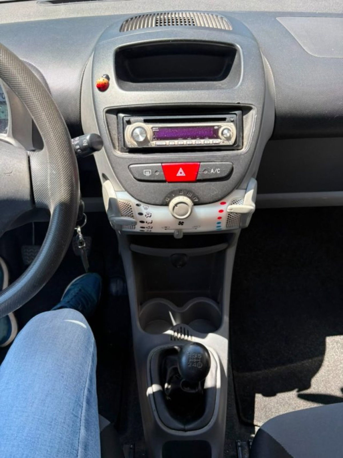 Peugeot 107 68CV 5p. Desir (10)