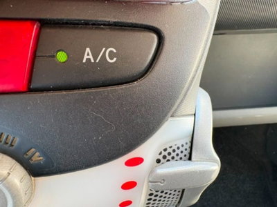 Peugeot 107 68CV 5p. Desir (11)