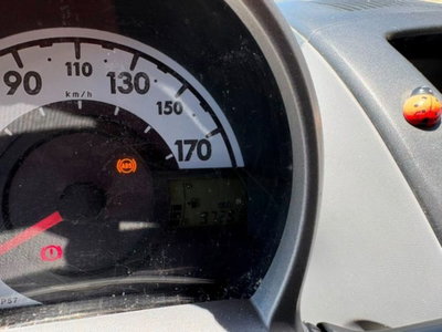 Peugeot 107 68CV 5p. Desir (12)