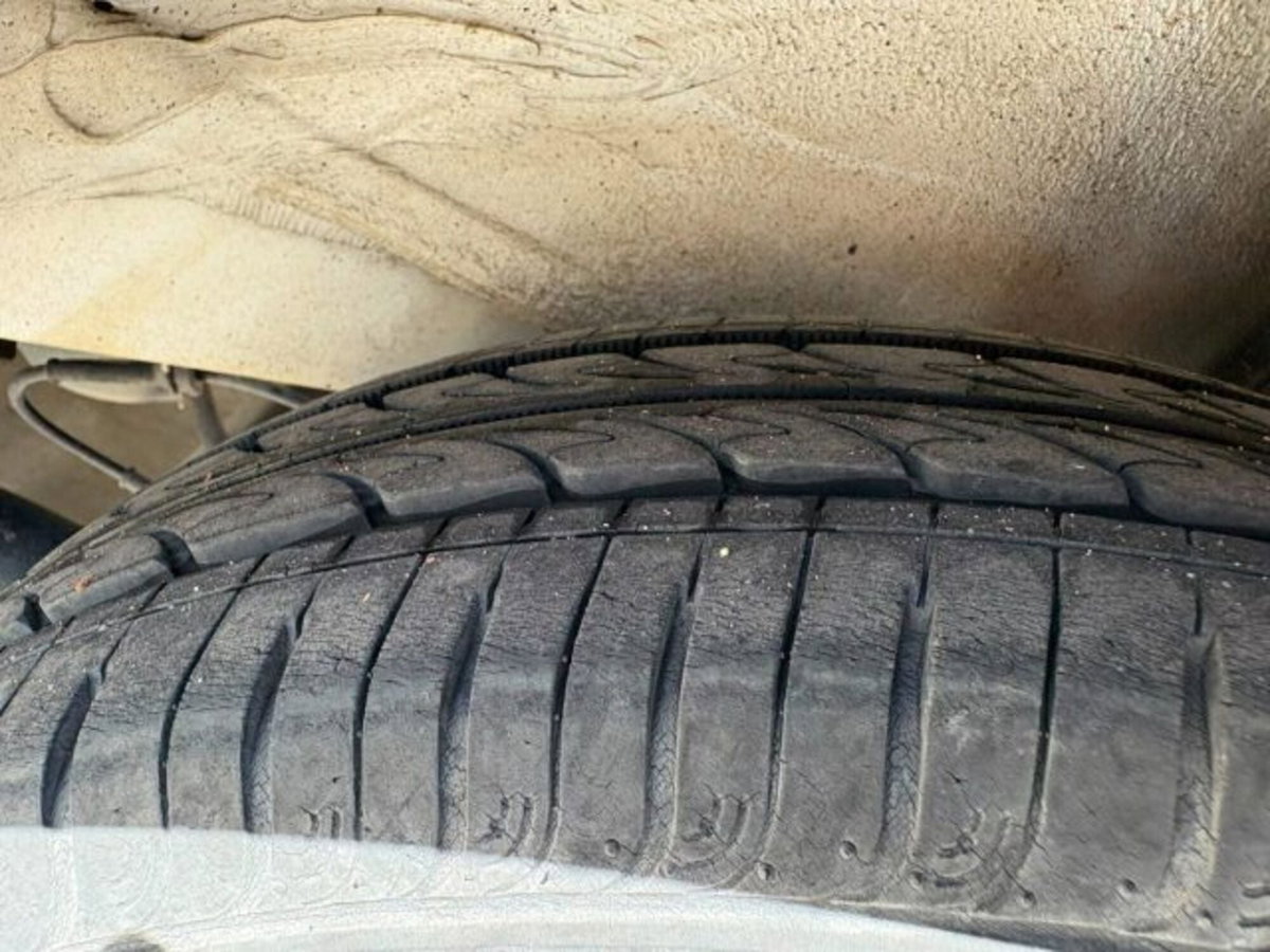 Peugeot 107 68CV 5p. Desir (13)