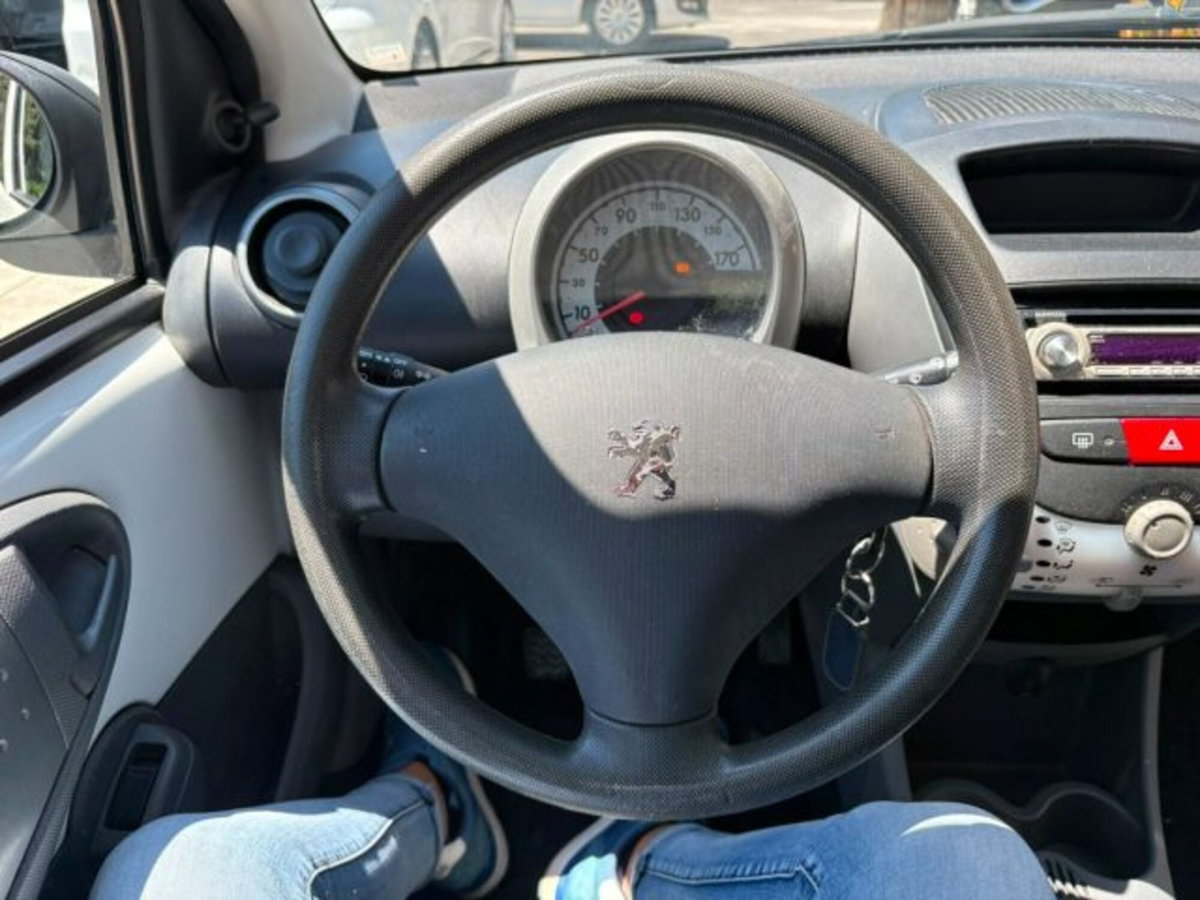 Peugeot 107 68CV 5p. Desir (9)