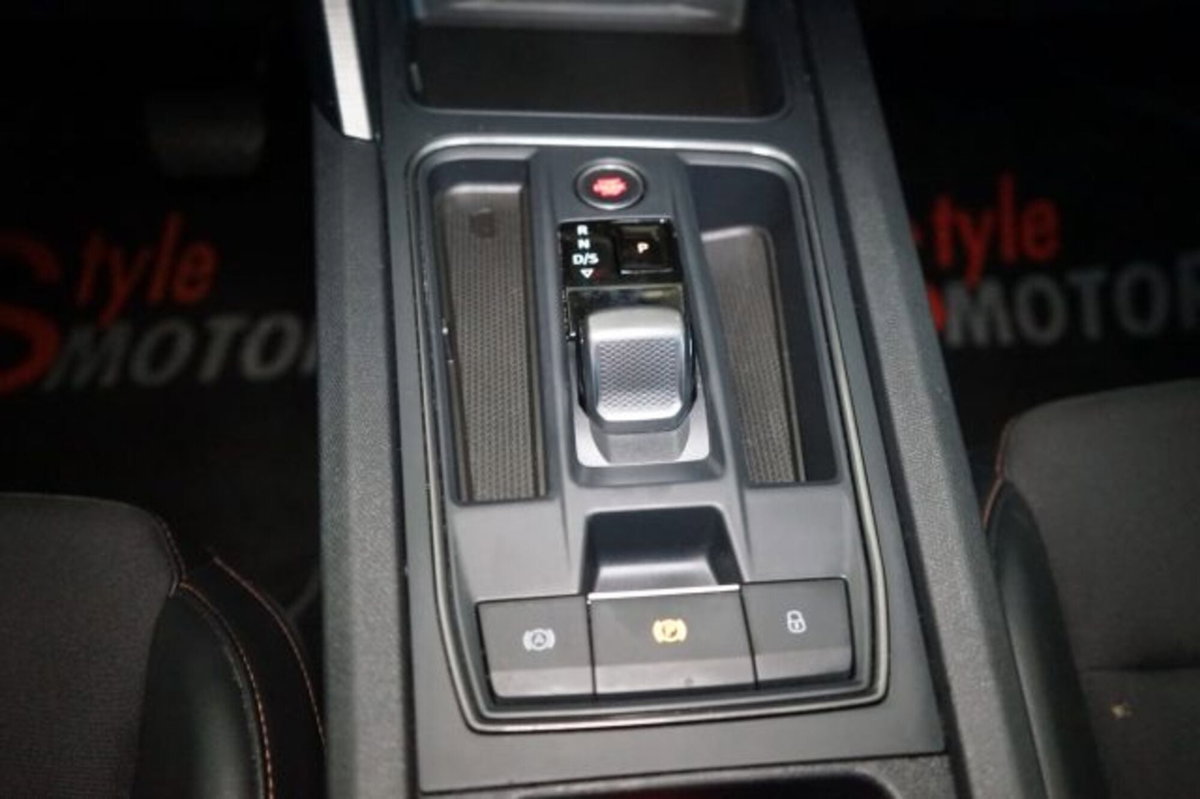Cupra Leon Leon 1.5 hybrid 150cv dsg (9)