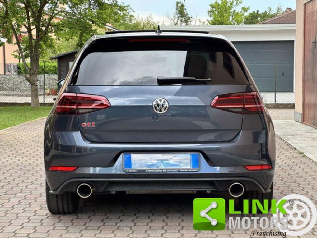 Volkswagen Golf 2.0 tsi GTI MT Ultimate 245cv (2)