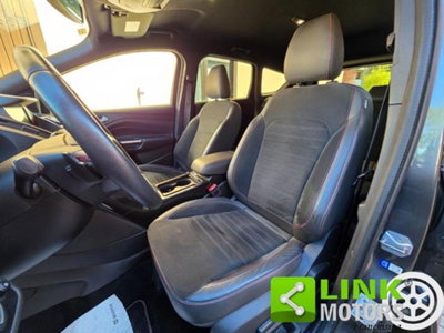Ford Kuga 2.0 TDCI 150 CV S&S 4WD Powershift ST-Line (4)