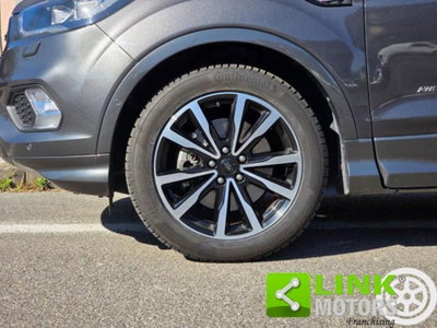 Ford Kuga 2.0 TDCI 150 CV S&S 4WD Powershift ST-Line (7)