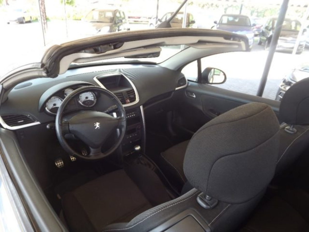 Peugeot 207 Cabrio VTi 120CV CC aut. Féline (12)