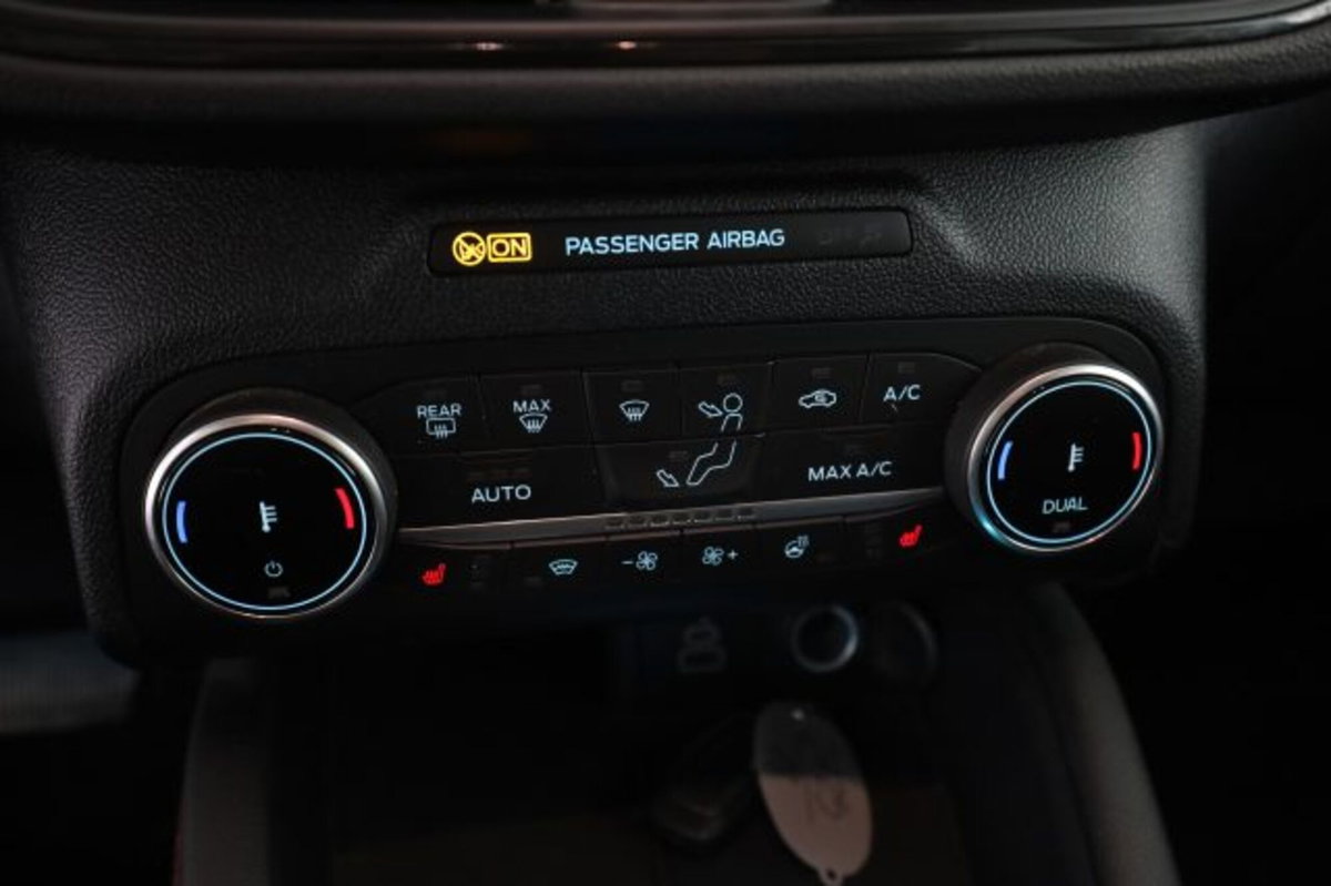 Ford Kuga 2.5 Plug In Hybrid 225 CV CVT 2WD ST-Line (13)