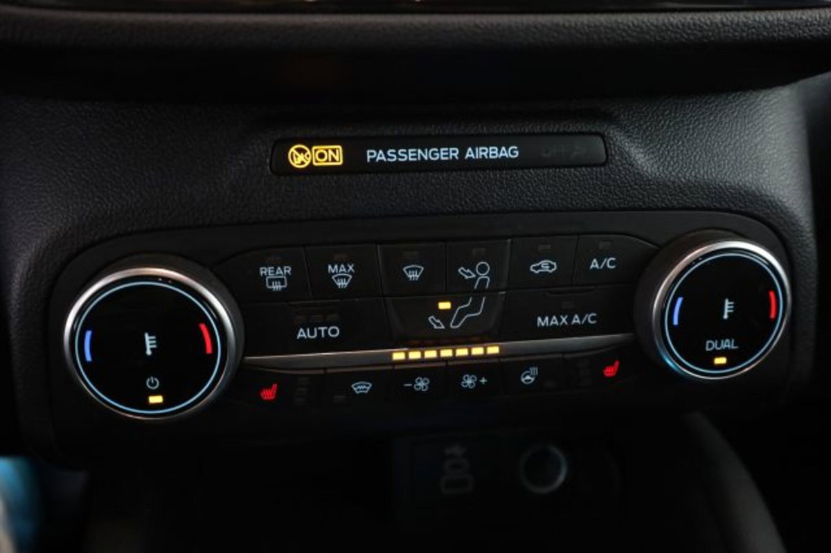 Ford Kuga 2.5 Plug In Hybrid 225 CV CVT 2WD ST-Line (13)