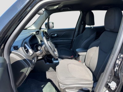Jeep Renegade 1.3 T4 DDCT S (10)