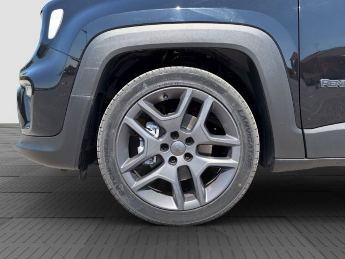 Jeep Renegade 1.3 T4 DDCT S (16)