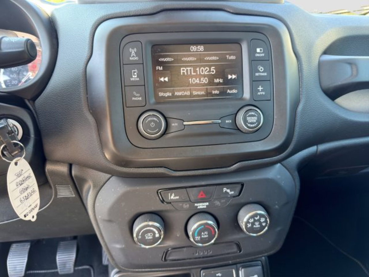 Jeep Renegade 1.6 Mjt 130 CV Longitude (17)