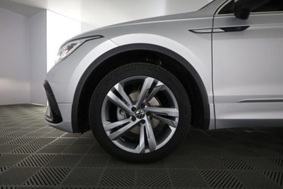 Volkswagen Tiguan 2.0 TDI 150 CV SCR DSG 4MOTION R-Line (8)
