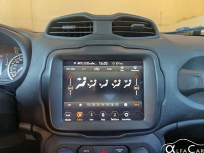 Jeep Renegade 1.3 T4 DDCT Longitude (15)