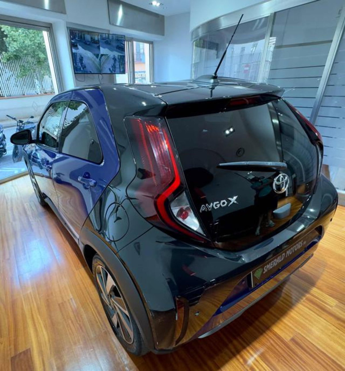 Toyota Aygo X 1.0 VVT-i 72 CV 5 porte Limited Air (11)