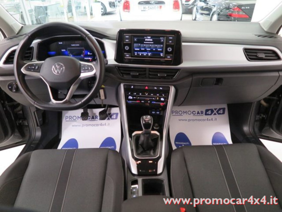 Volkswagen T-Roc 1.0 TSI Life (12)