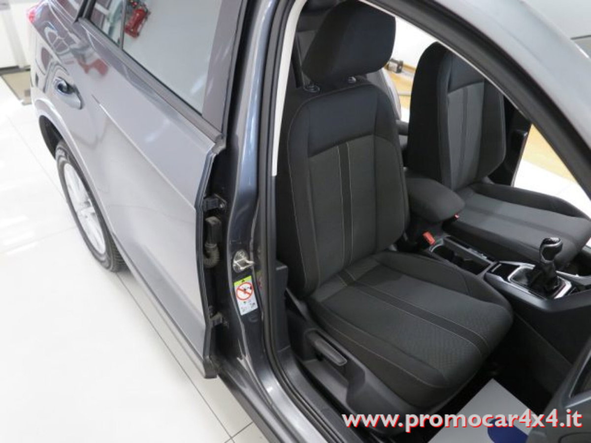 Volkswagen T-Roc 1.0 TSI Life (8)