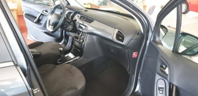Citroen C3 1.4 HDi 70 Exclusive (11)