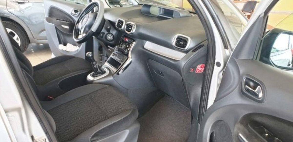 Citroen C3 Picasso 1.6 e-HDi 90 CMP6 Exclusive (10)