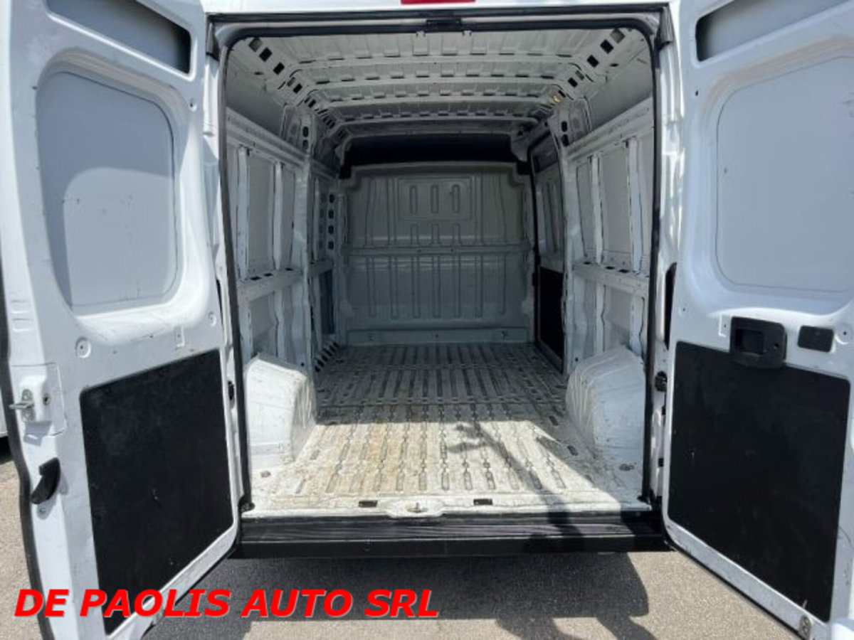 Peugeot Boxer Furgone 435 2.2 BlueHDi 140 S&S PLM-TM Furgone Premium (18)