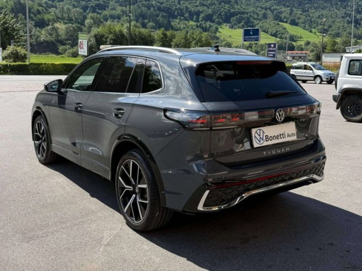 Volkswagen Tiguan 1.5 etsi R-Line 150cv dsg (4)