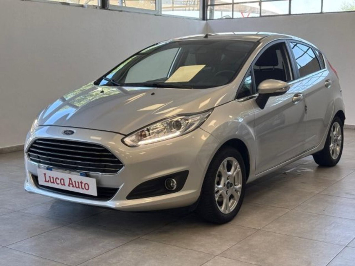 Ford Fiesta 1.2 60CV 5 porte Titanium