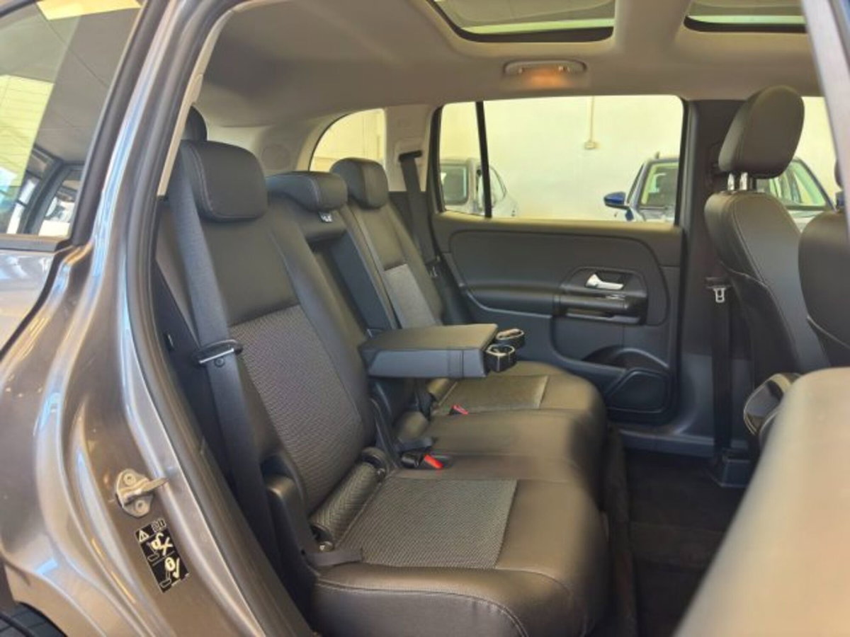 Mercedes-Benz GLB 180 d Automatic Executive (11)