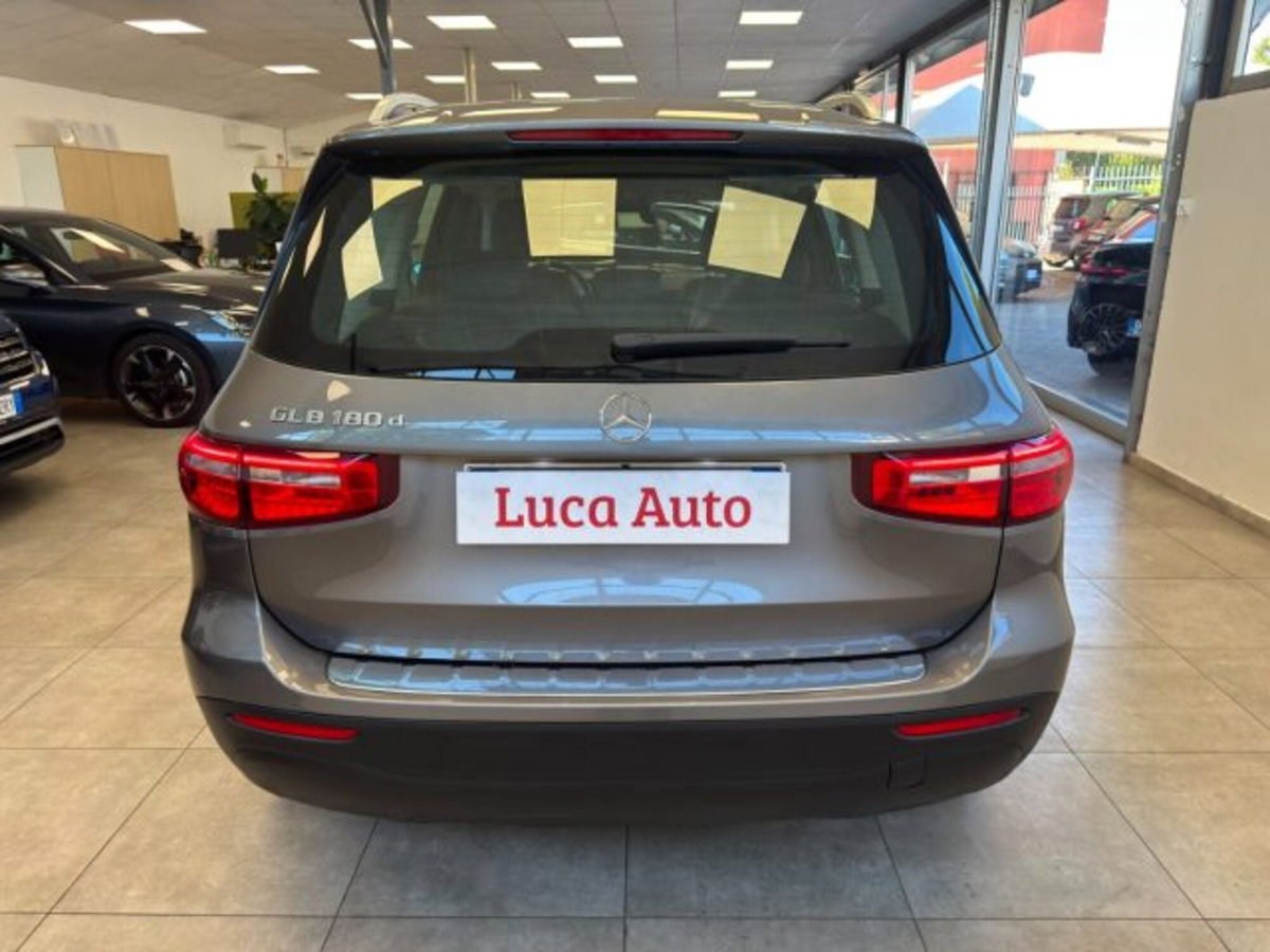 Mercedes-Benz GLB 180 d Automatic Executive (5)