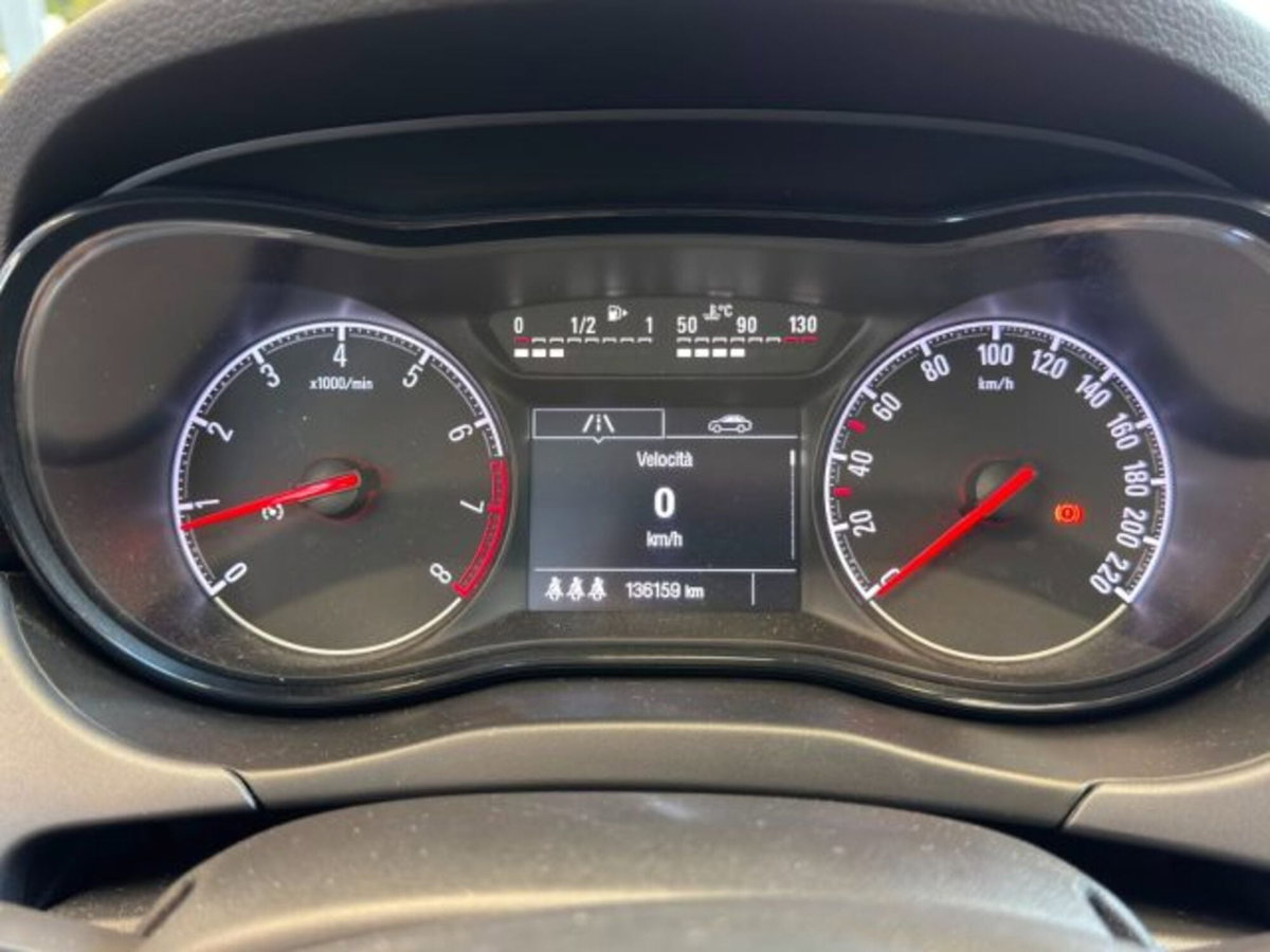 Opel Corsa 1.4 90CV GPL Tech 5 porte n-Joy (13)