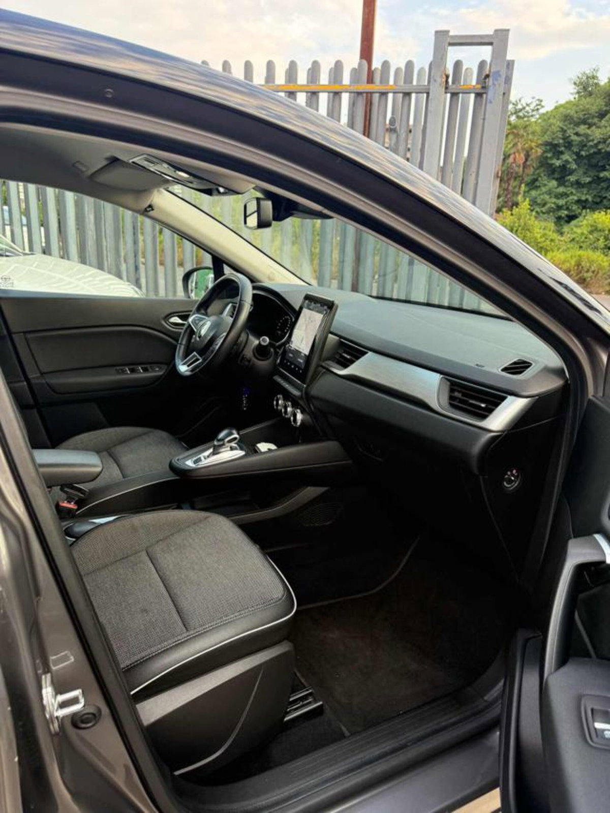 Renault Captur Blue dCi 115 CV EDC Initiale Paris (12)