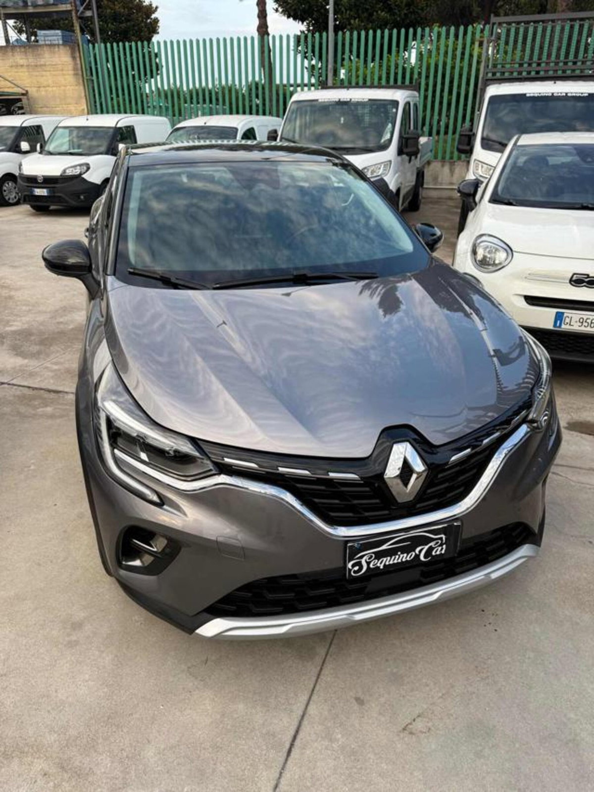 Renault Captur Blue dCi 115 CV EDC Initiale Paris (3)