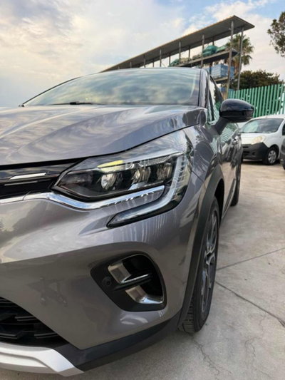 Renault Captur Blue dCi 115 CV EDC Initiale Paris (4)