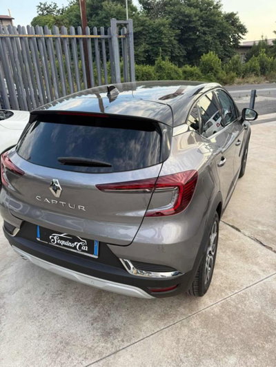 Renault Captur Blue dCi 115 CV EDC Initiale Paris (7)