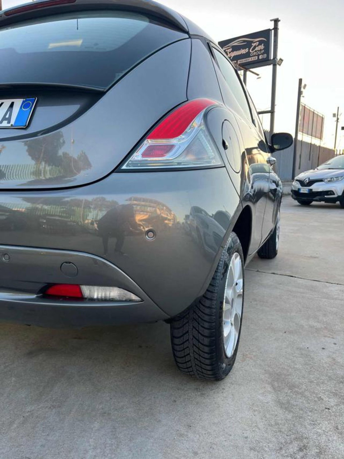 Lancia Ypsilon 0.9 TwinAir 85 CV 5 porte Metano Ecochic Platinum (3)