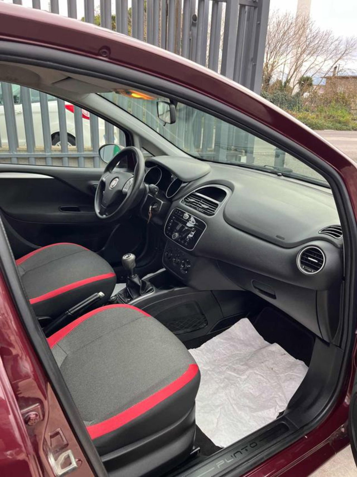 Fiat Punto Evo 1.3 Mjt 75 CV 5 porte Active (8)