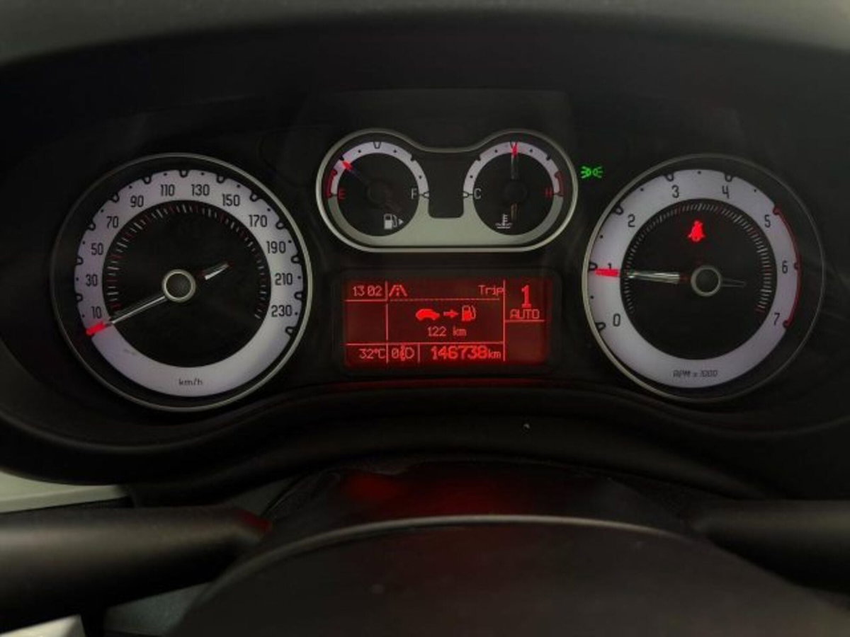 Fiat 500L 1.3 Multijet 95 CV Dualogic Lounge (11)