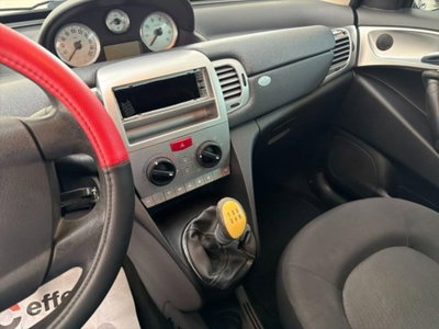 Lancia Ypsilon 1.2 69 CV Platino (10)