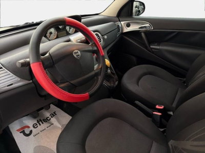Lancia Ypsilon 1.2 69 CV Platino (7)