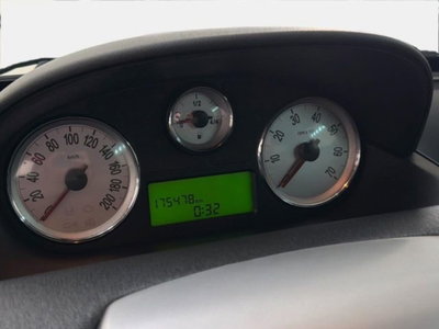 Lancia Ypsilon 1.2 69 CV Platino (9)