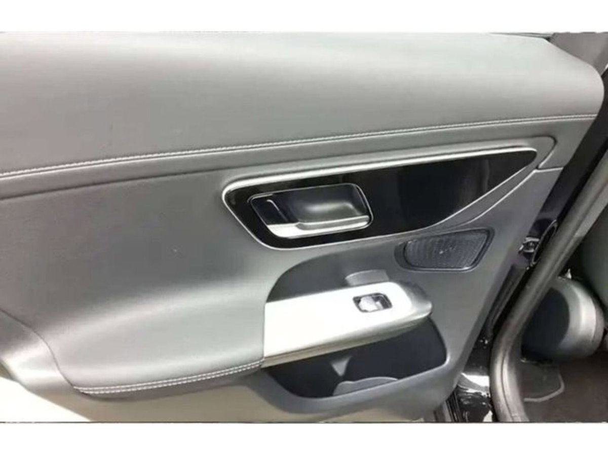 Mercedes-Benz GLC 220 d 4Matic Mild Hybrid AMG Premium Plus (11)
