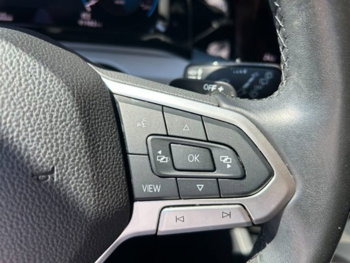 Volkswagen Golf 1.5 TGI DSG Life (11)