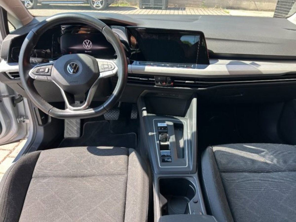 Volkswagen Golf 1.5 TGI DSG Life (7)
