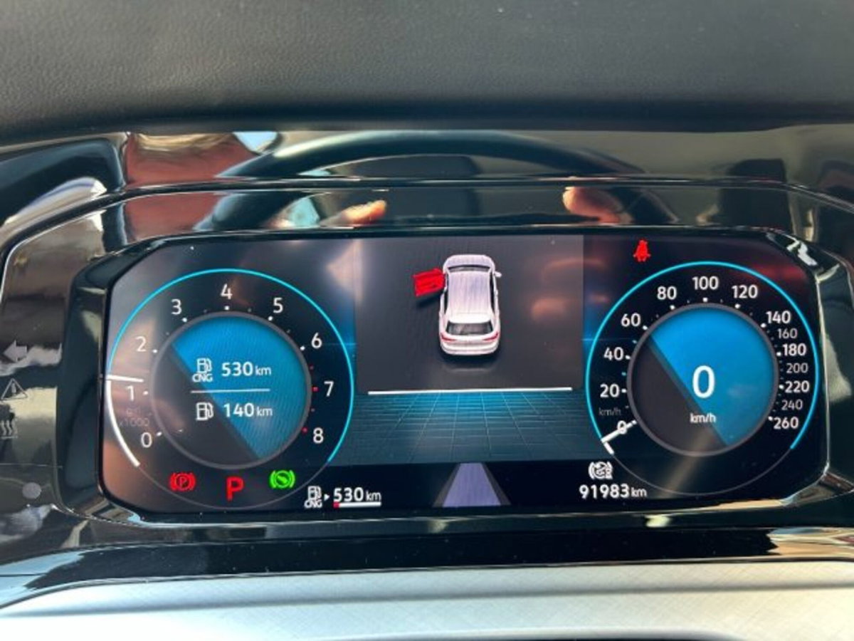 Volkswagen Golf 1.5 TGI DSG Life (8)