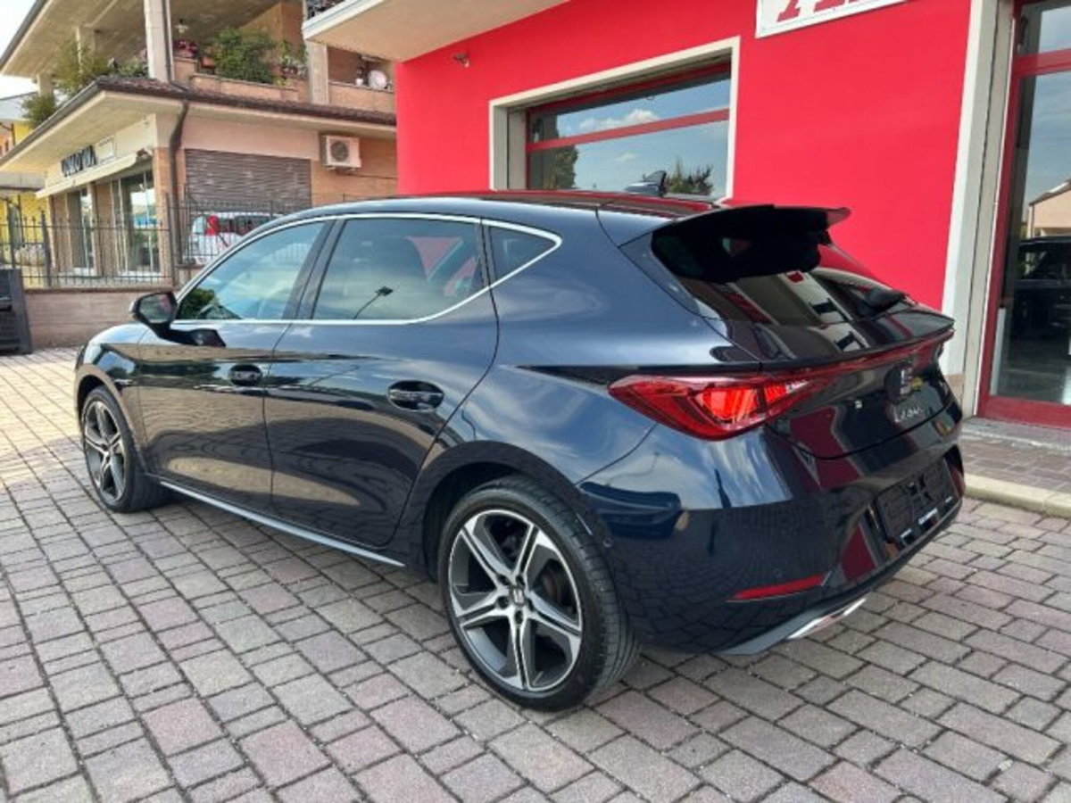 SEAT Leon 1.5 TGI DSG FR (4)