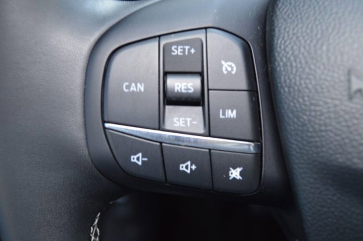 Ford Puma 1.0 EcoBoost Hybrid 125 CV S&S aut. Titanium Design (13)