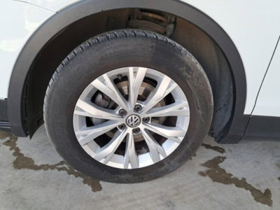 Volkswagen Tiguan 2.0 BiTDI SCR DSG 4MOTION Executive R-Line BMT (11)