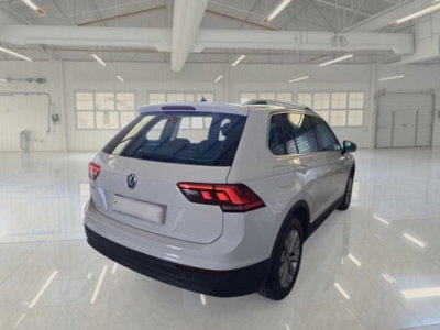 Volkswagen Tiguan 2.0 BiTDI SCR DSG 4MOTION Executive R-Line BMT (2)