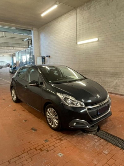 Peugeot 208 82 5 porte Active (15)
