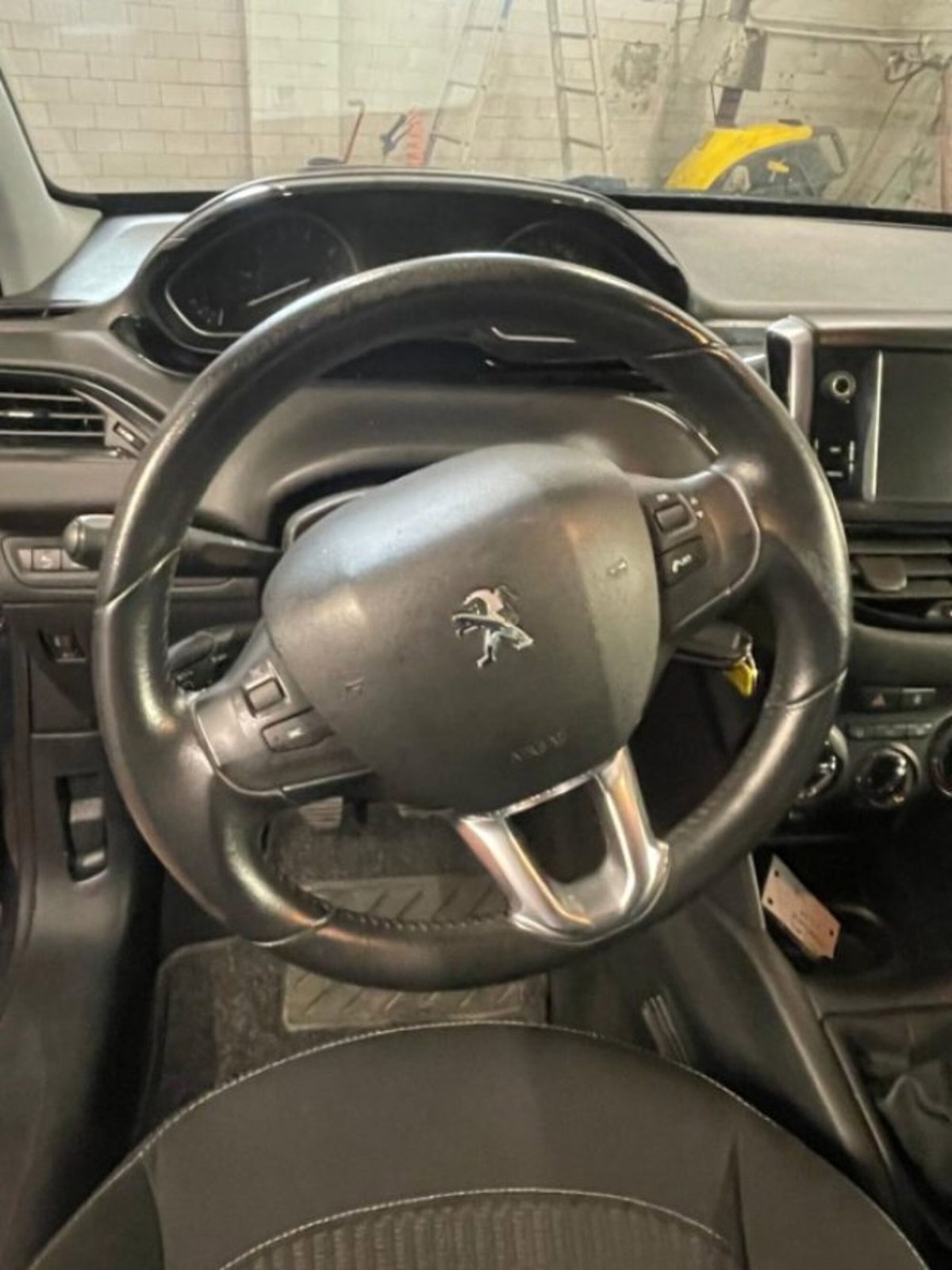 Peugeot 208 82 5 porte Active (6)