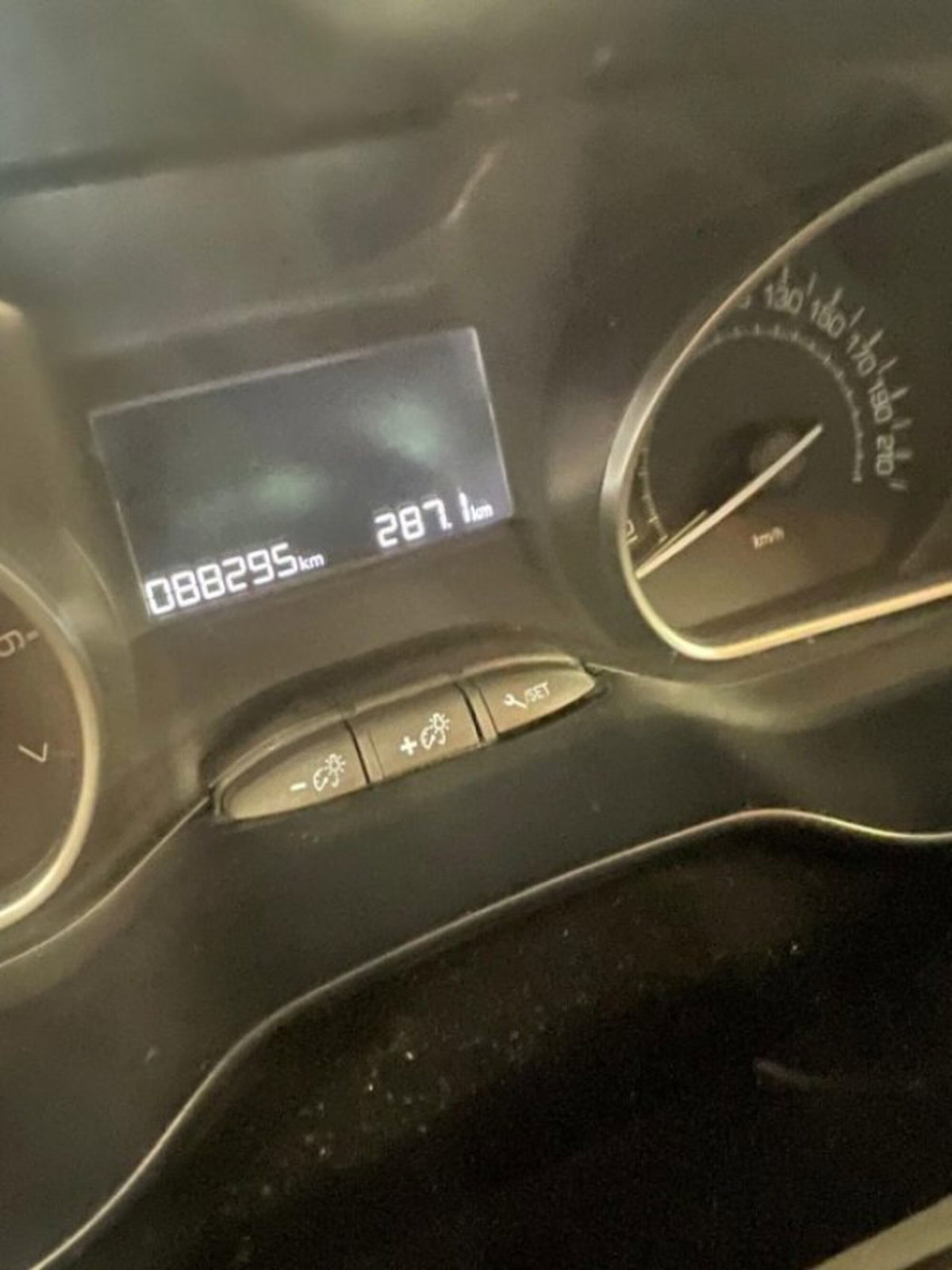 Peugeot 208 82 5 porte Active (9)