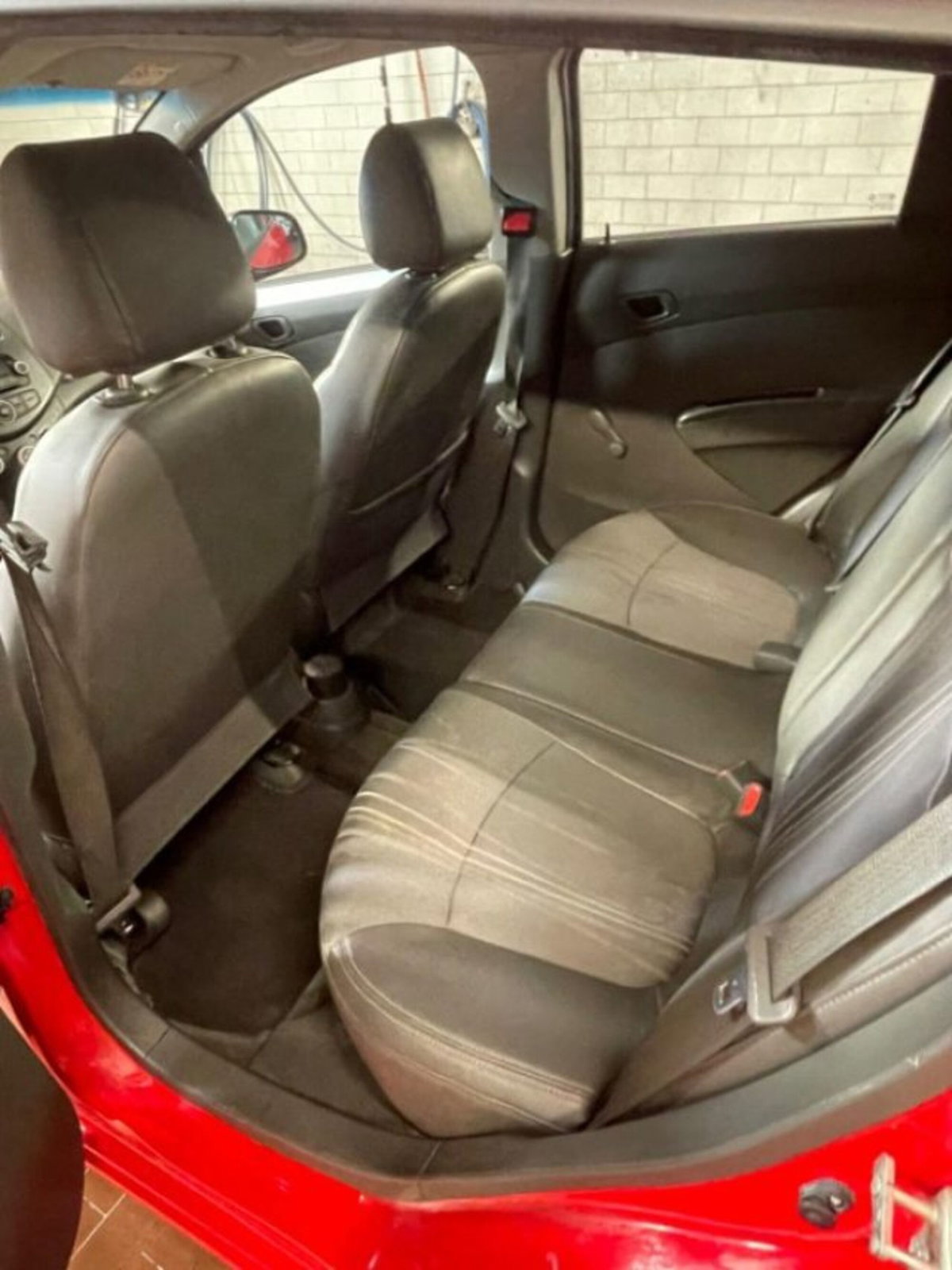 Chevrolet Spark 1.0 LS (2)